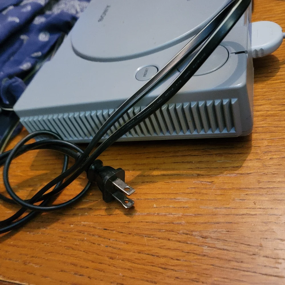 PLAYSTATION CONSOLE W/ ADAPTOR & CONTROLLER